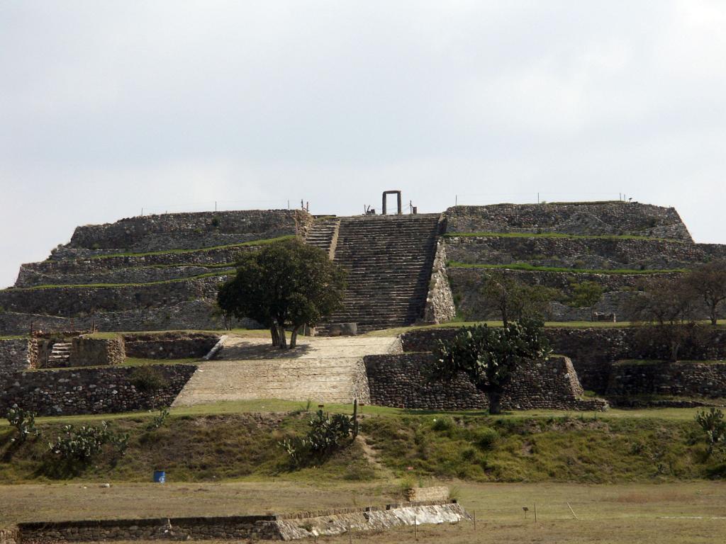 100213_Cacaxtla 159.JPG